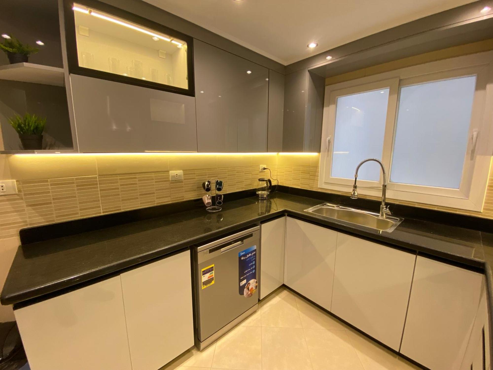 عائلية بجانب المطار اوشن بلو Apartamento *